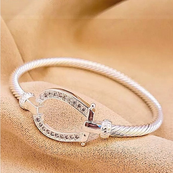 STERLING SILVER ZIRCON HORSESHOE BANGLE BRACELET - Picture 7 of 7